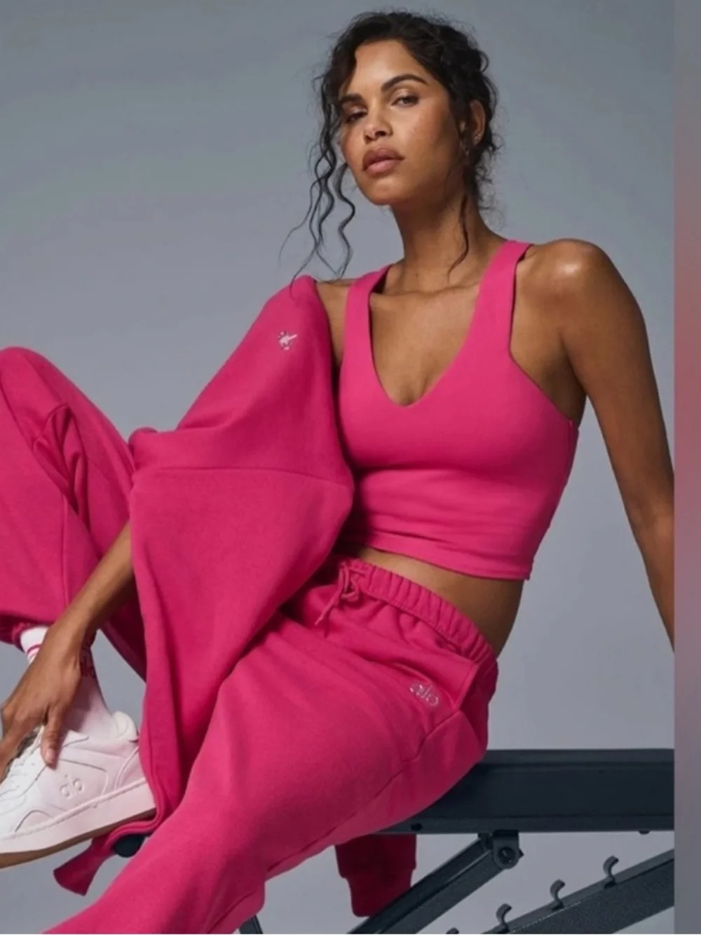 Alo Airbrush A Real Dark Raspberry Pink Bra Tank - Small